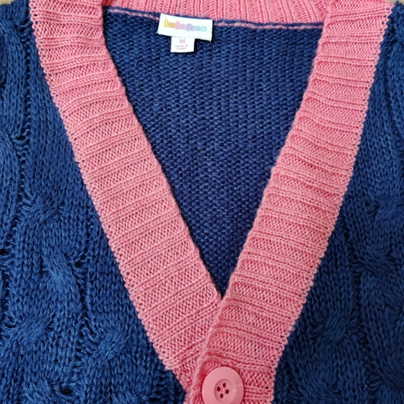 Size M LuLaRoe Lucille Sweater Cardigan - Picture 2 of 4
